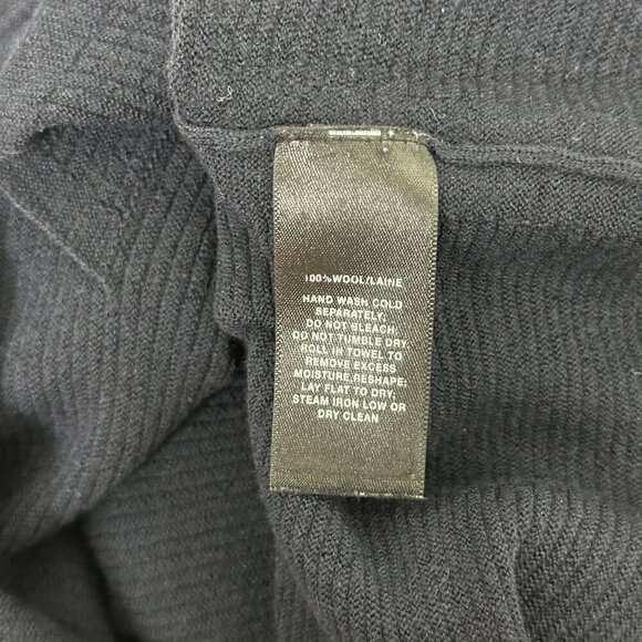 Lafayette 148 Lightweight Wool Crew Neck Sweater Black - Picture 7 of 8